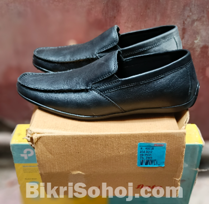 নতুন জুতা